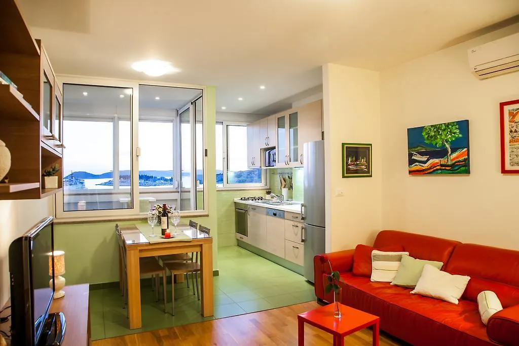 Apartment Amazing View Split 0*,